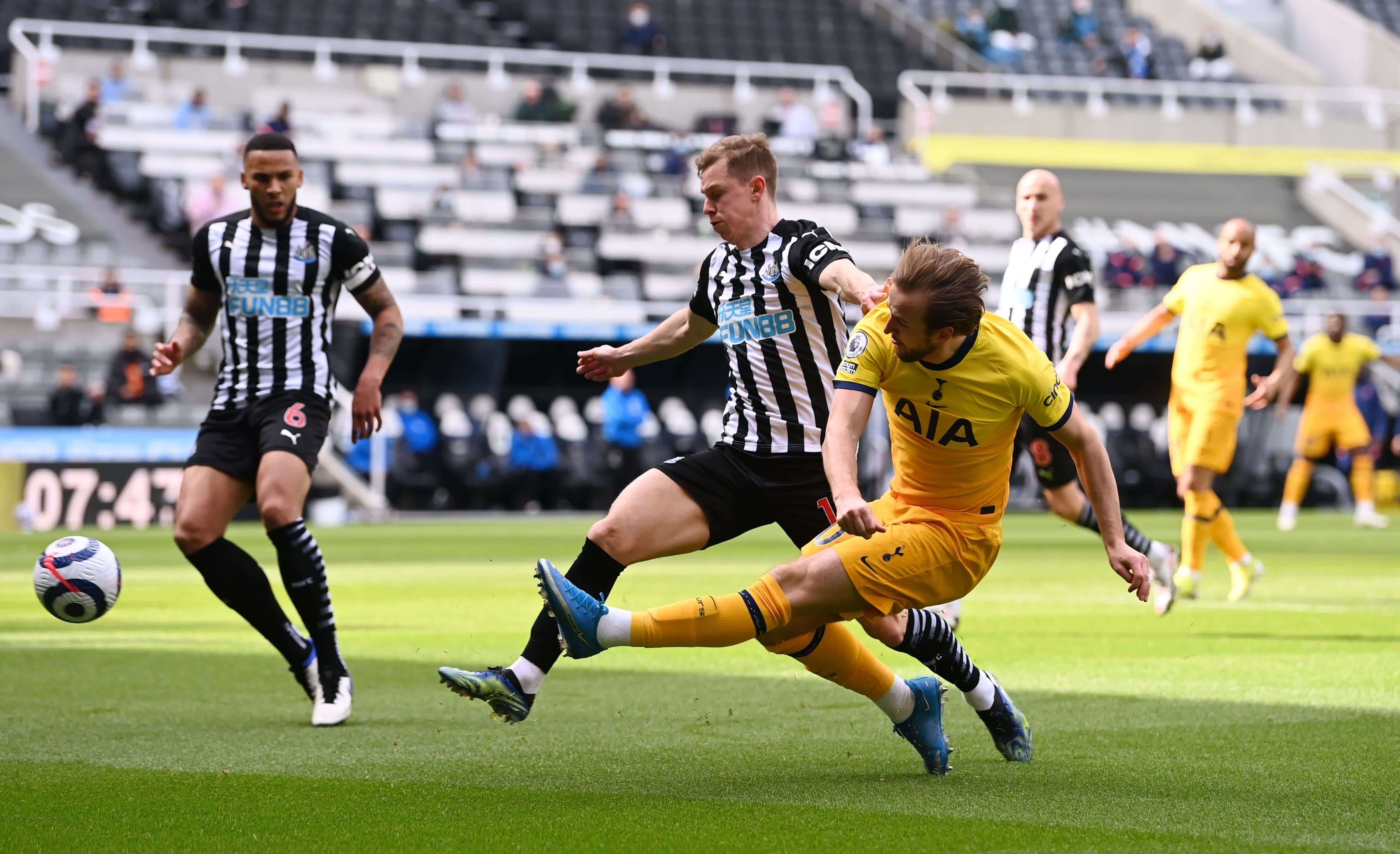 并为纽卡斯 并为纽卡斯